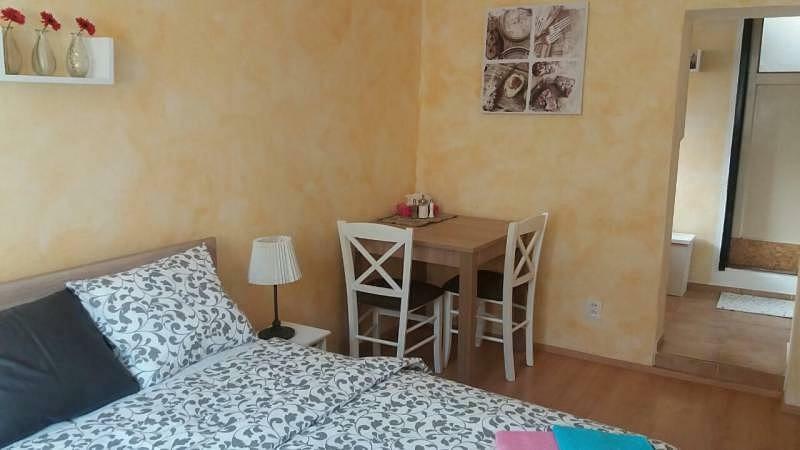 Apartman Lotos Mikulov Luaran gambar