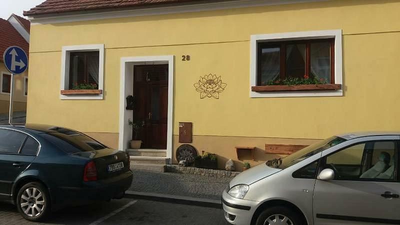 Apartman Lotos Apartment Mikulov Luaran gambar